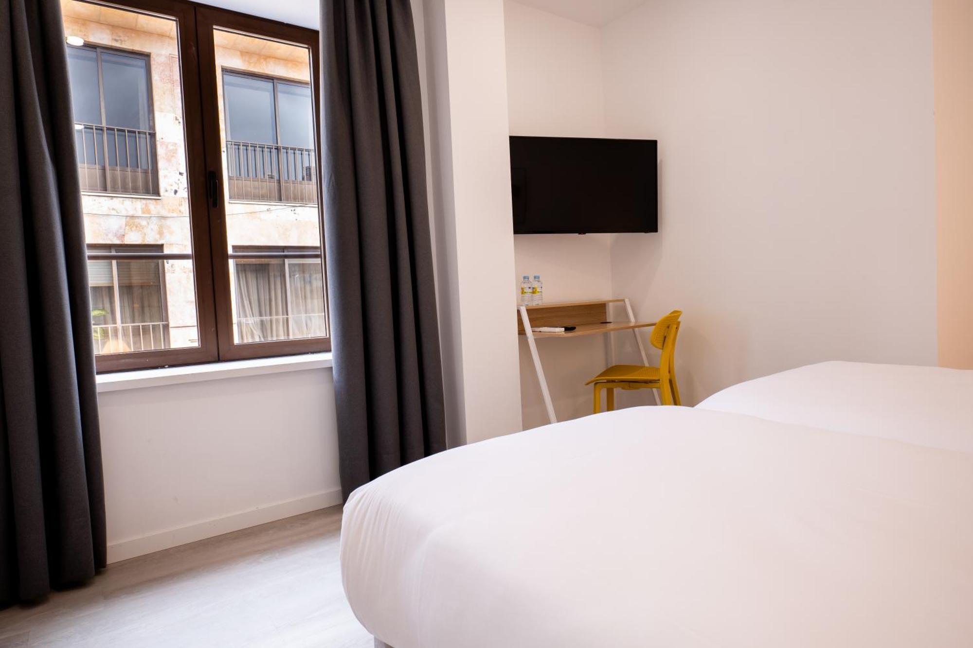 Hotel Gran Via By Gaiarooms Salamanca Exterior photo
