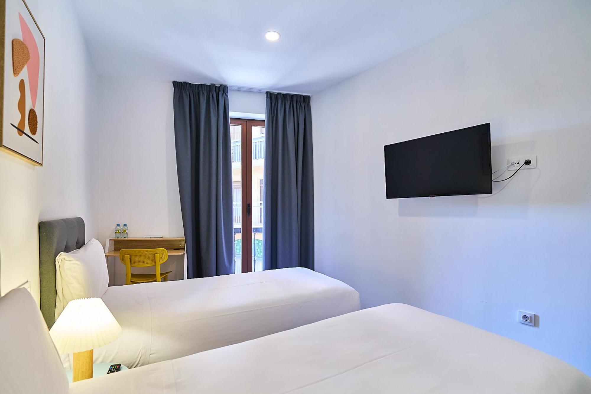 Hotel Gran Via By Gaiarooms Salamanca Exterior photo