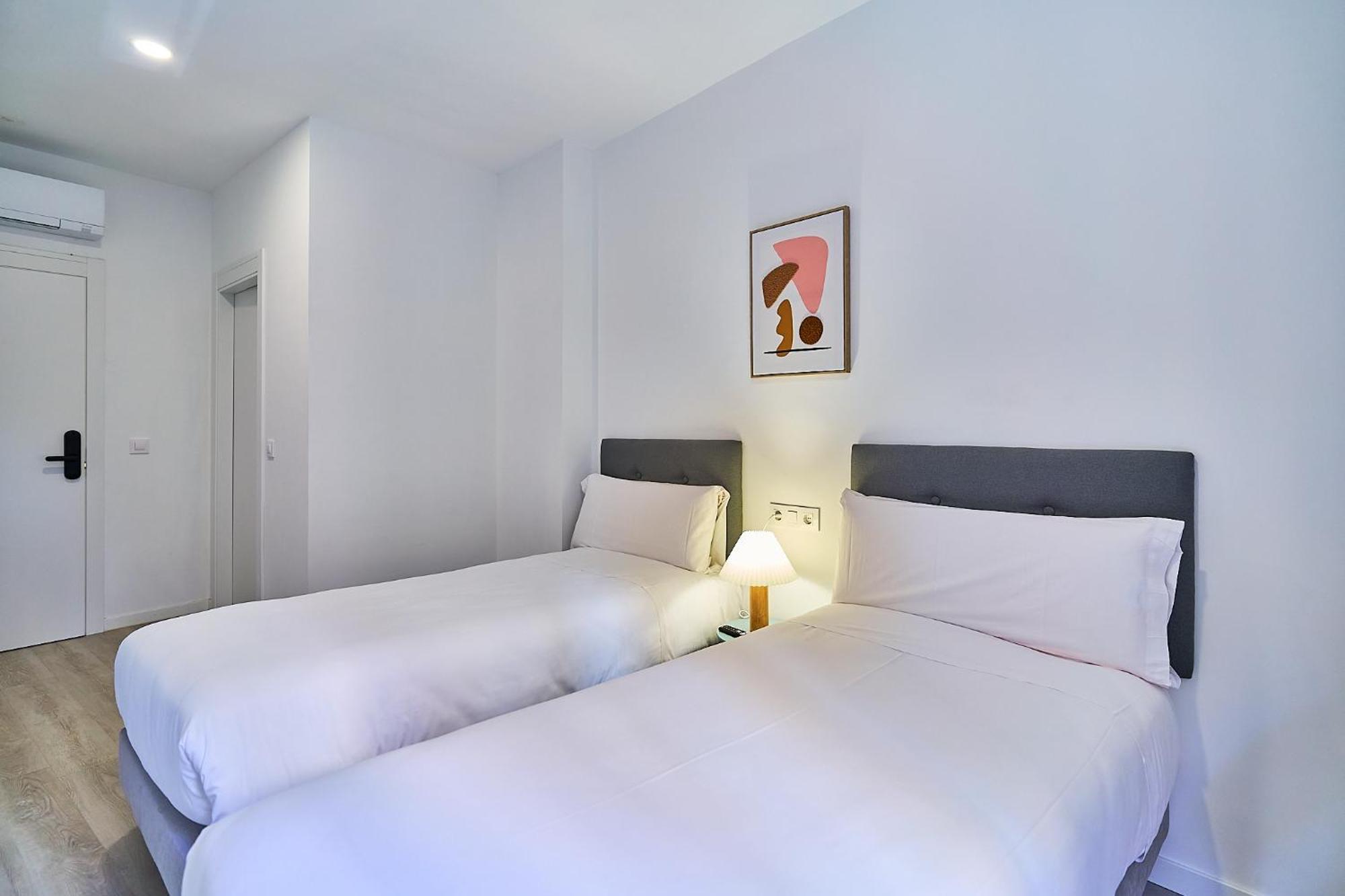 Hotel Gran Via By Gaiarooms Salamanca Exterior photo